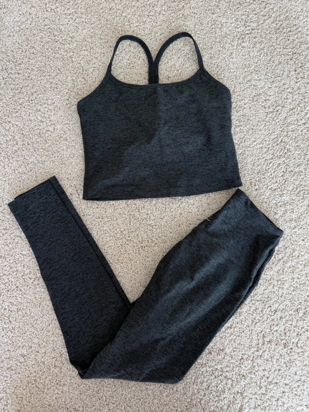 Beyond Yoga Spacedye Cropped Tank and Legging Set in Black Charcoal, size S, EUC